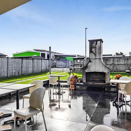 Kaponga Hotel-2