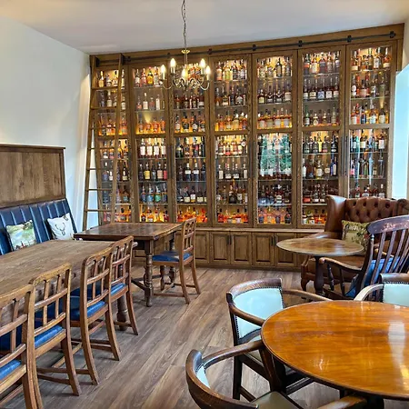 The Lower Buck Inn-2