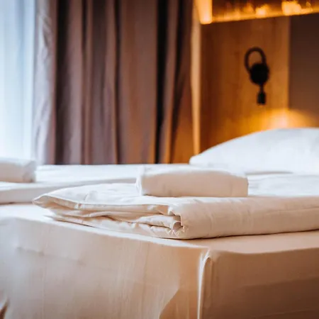 Hotel Sachsengang - free parking-3
