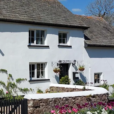 The Millers Cottage-3