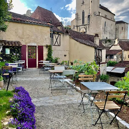 Maison Lapopie chambres et gîte-2