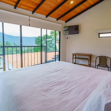 Acaima Café Lodge-3