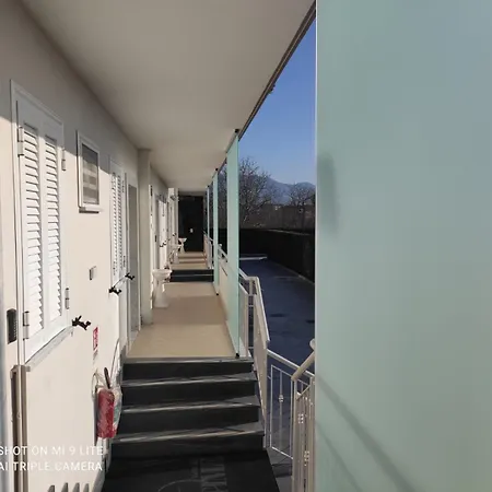 Time B&B-2
