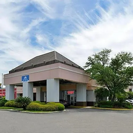 Heritage Inn & Suites By Capital O Baton Rouge I 10-3