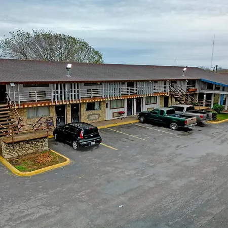 Cannon Inn By Capital O Gonzales Tx-2