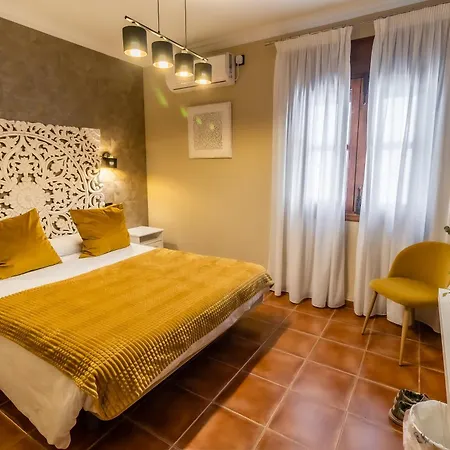 Hostal El Bomba-2