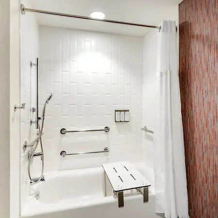 Cambria Hotel Denver Downtown Rino-3