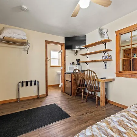 Wild Goose Lodge-3