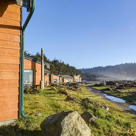 Quileute Oceanside Resort-2