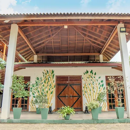 Flamingo Lake Resort Tissamaharama-3