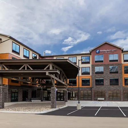 Holiday Inn Express & Suites Steamboat Springs By Ihg-3