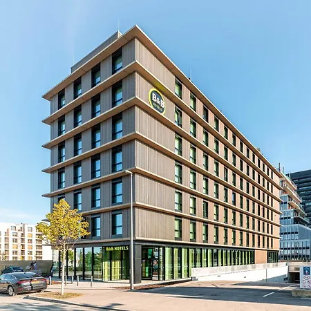 B&B HOTEL Luxembourg Centre Cloche d'Or-3