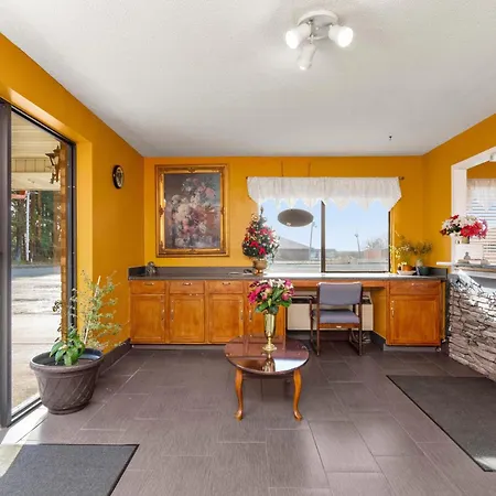 Budget Host Inn By Hotel O Portland Near I-65-3