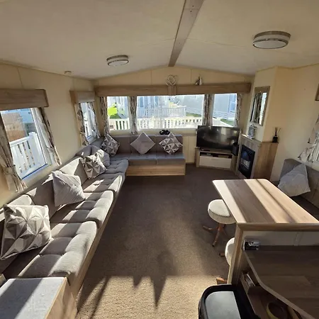 Chichester Lakeside Holiday Park-2
