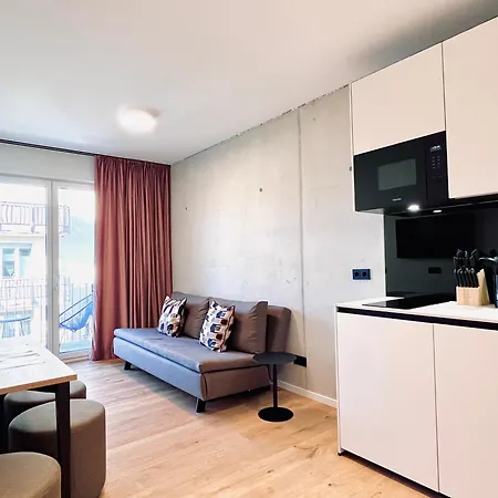 Mikes Apartments Munich-2