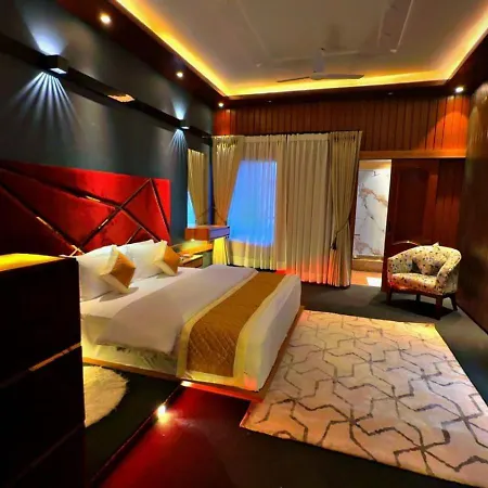 Victorian Elegance Luxury Stays-2