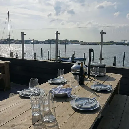 Dock Hotel Stellendam-3