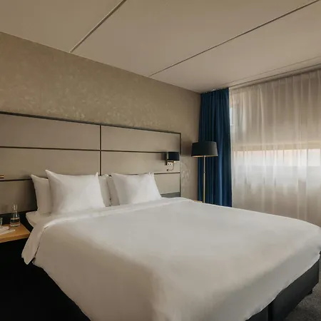 Leonardo Hotel Groningen City Center-3