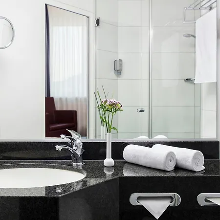 Hotel Erfurt City Center By Leonardo Hotels-2