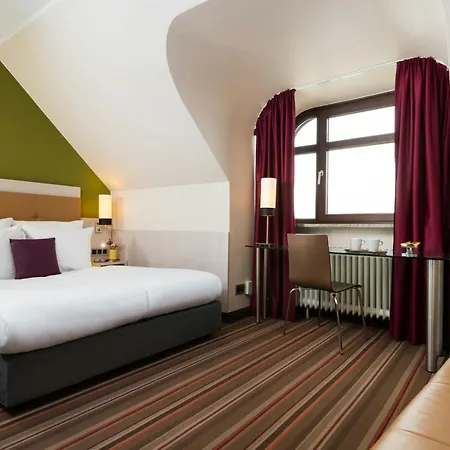 Leonardo Hotel & Residenz Muenchen-3