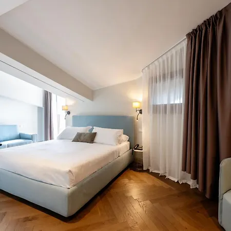Hotel Carlton-2