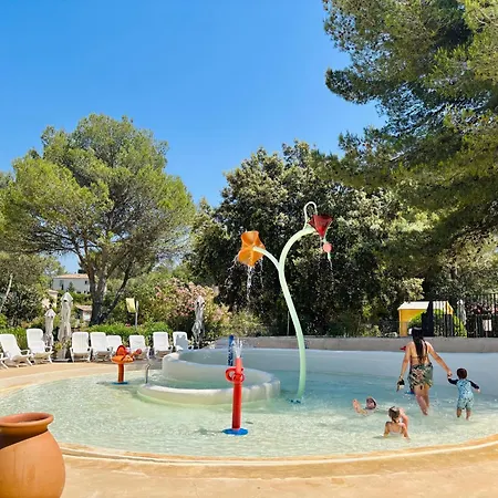 Village Pierre & Vacances Pont Royal En Provence-3