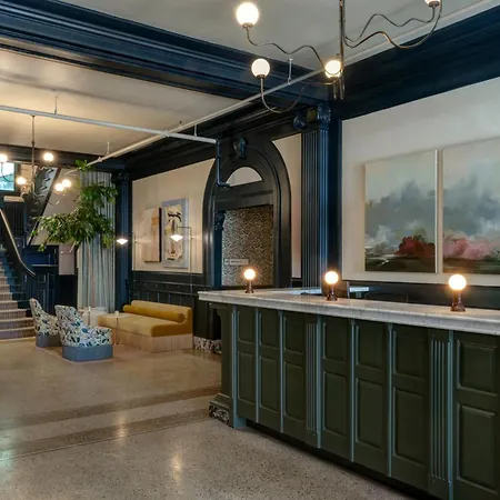 Marqueen Hotel - Newly Renovated-2