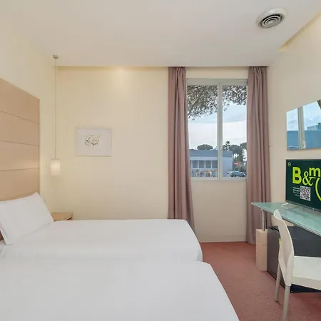 B&B HOTEL Calenzano First-2