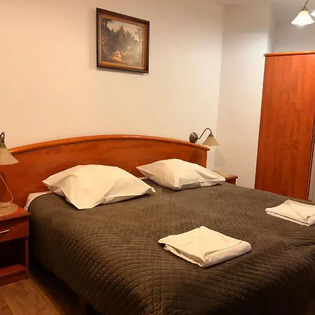 Hotel Przy Oslej Bramie - Zamek Ksiaz-3