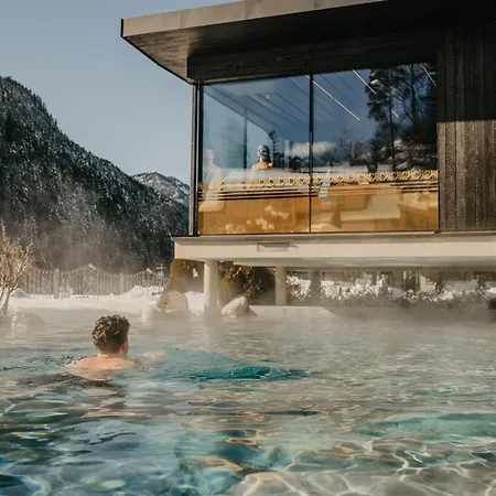 Alpin Garden Luxury Maison & Spa - Adults Retreat-3