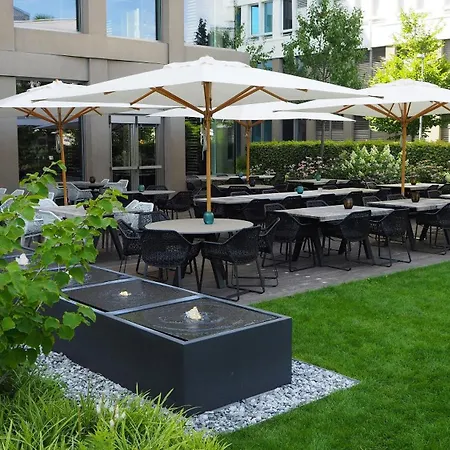 Motel One Muenchen-Campus-2