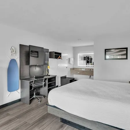 Baymont By Wyndham Rock Hill-3