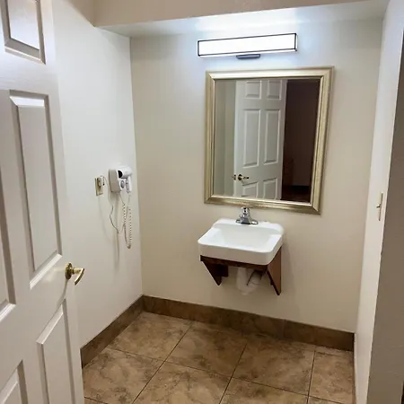 Blue Bonnet Suites -Lubbock, Tx - Medical Center-3