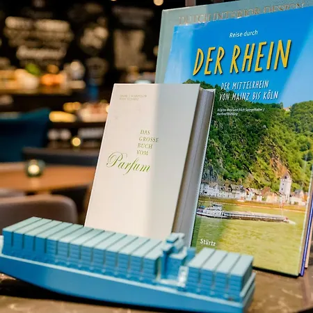Motel One Koeln-Altstadt-2
