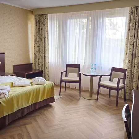 Malinowy Dwor Hotel Medical Spa-2