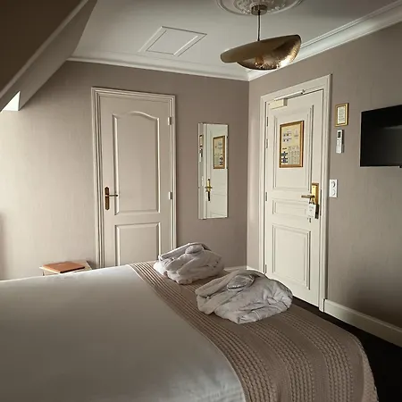 Grand Hotel "Chateau De Sully" - Piscine & Spa -Teritoria-3