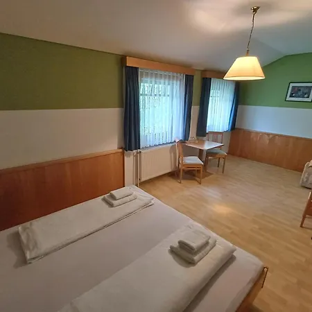 Georgshof-2