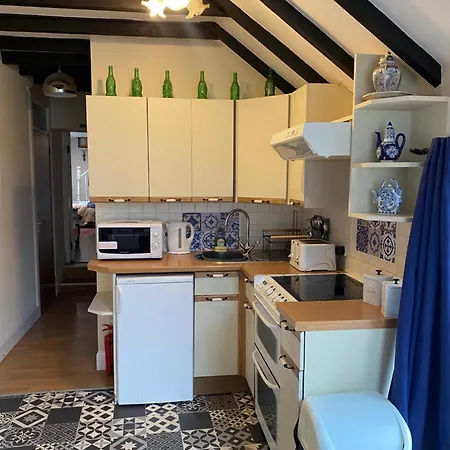 The Craighlaw Hideaway A Peaceful Village Escape 2 Bedroom Apartment With Garden-2