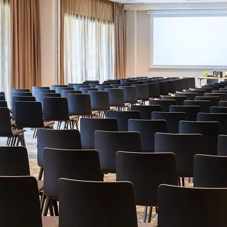 Holiday Inn Express - Nice - Grand Arenas By Ihg-2