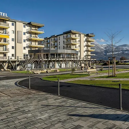 Alp Art Hotel Monthey-3