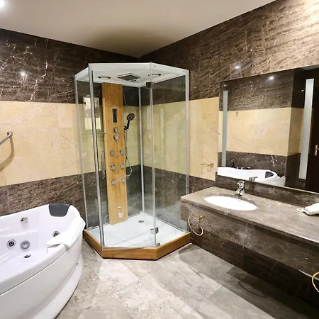 Eighty Eight Deluxe Hotel & Spa-2
