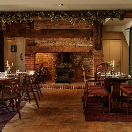 Fleur De Lys Inn, Cranborne-3