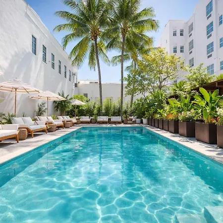 Global Luxury Suites At The Apex Miami-2