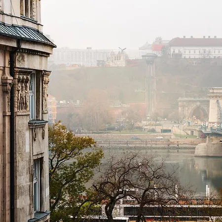 Mamaison Hotel Chain Bridge Budapest-2