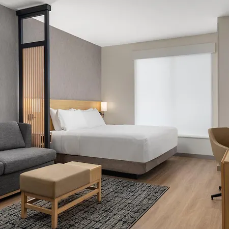 Hyatt Place Toronto Airport-2