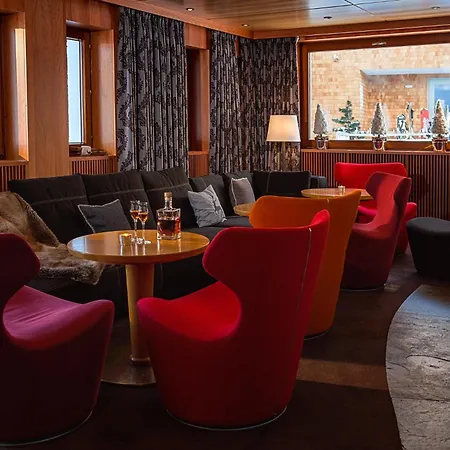 Boutique Hotel Murmeli - Ski In & Ski Out-3
