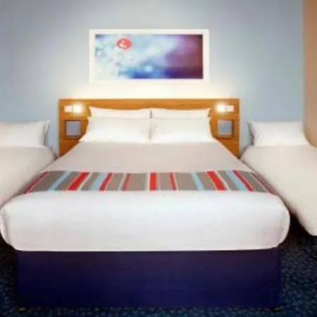 Travelodge Eastleigh Central-3