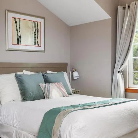 Beaches Inn Townhomes-3