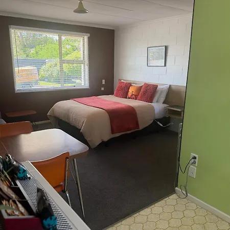 Lumsden Motel-2
