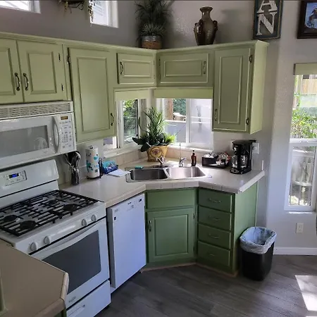 Turtle Rock Rv Resort & Cottages-2